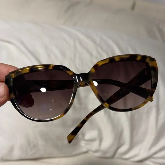 Balmain Brown Tortoise Sunglasses - Picture 6 of 6